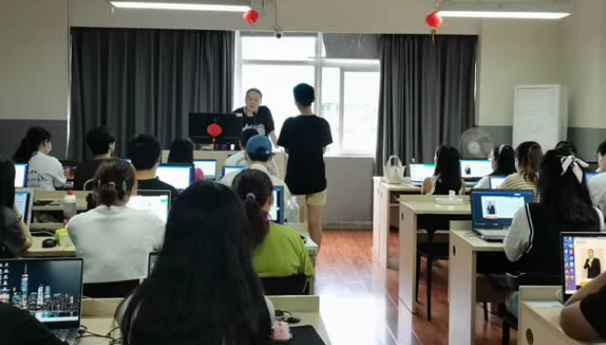 陜西西安精選IT職業(yè)培訓(xùn)機(jī)構(gòu)前十名單榜首一覽及教育咨詢(xún)服務(wù)指南